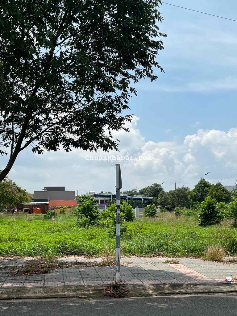 Ngộp banks ra gấp lô đất gần Cảng Cái Mép , 800 trệu, sổ sẵn 100m2