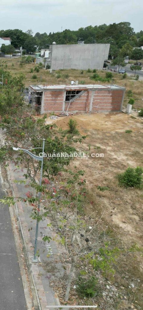 Bán nhanh miếng đất gần nhà thờ Song Vĩnh, 150m2, sổ sắn 1,2 tỷ