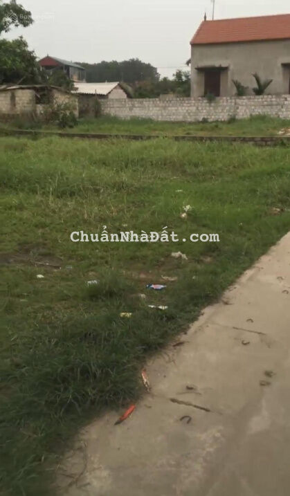 Cần tiền gấp bán mảnh đất chính chủ huyện Phú Xuyên, ô tô vào nhà. Giá bán cắt lỗ 500triệu = 1.35tỷ Cần tiền gấp bán mảnh đất chính chủ huyện Phú Xuyên, ô tô vào nhà. Giá bán cắt lỗ 500triệu = 1.35tỷ