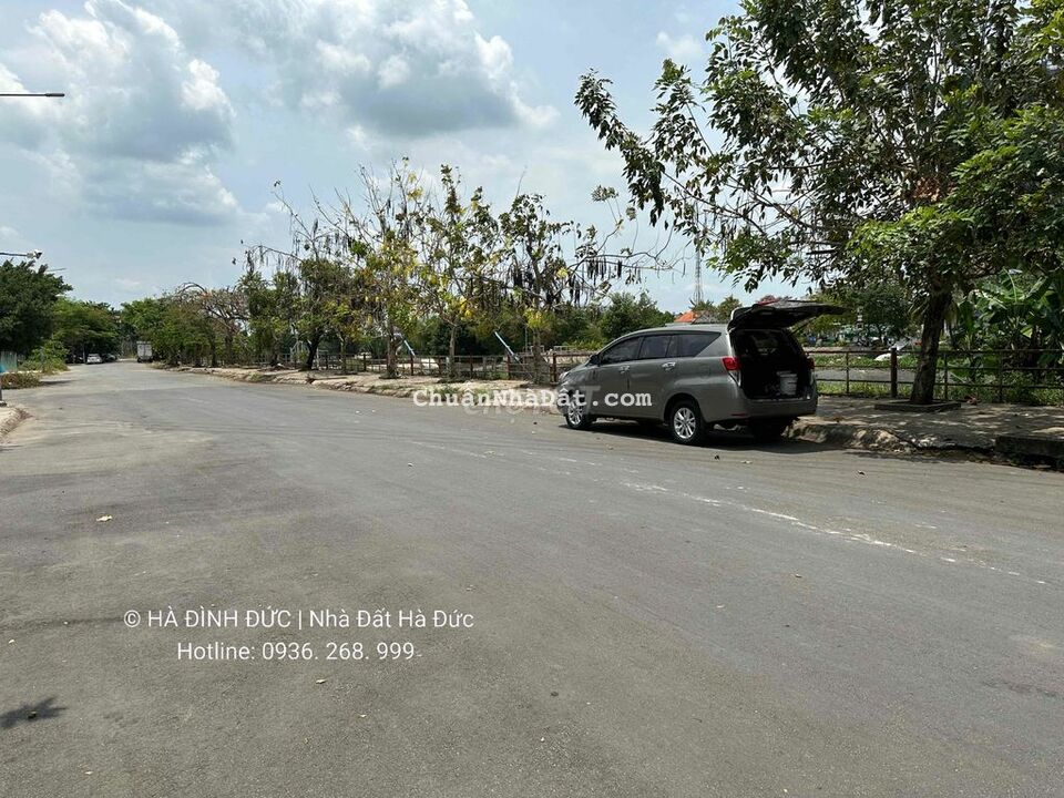 Đất biệt thự mặt đường 30m view sông cách UBND Quận 200m Đất biệt thự mặt đường 30m view sông cách UBND Quận 200m