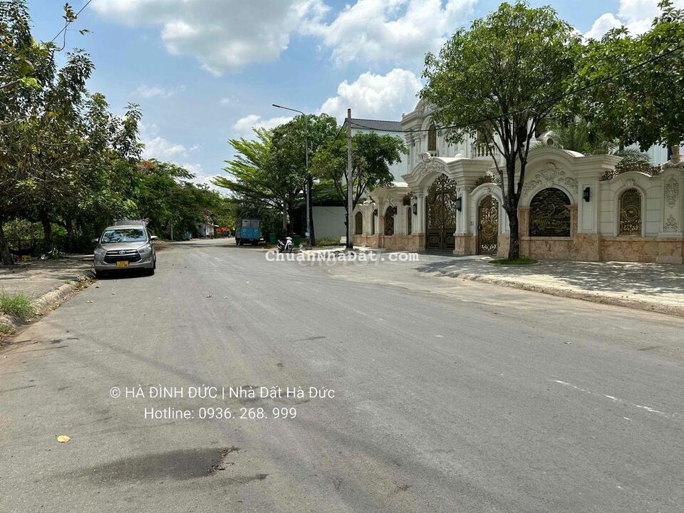 Đất biệt thự mặt đường 30m view sông cách UBND Quận 200m Đất biệt thự mặt đường 30m view sông cách UBND Quận 200m