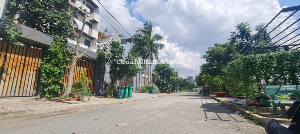 Bán đất khu Bến Xưa Thạch Lộc Quận 12. View sống lớn thoáng mát. Diện tích 208m2. Giá 13 tỷ TL