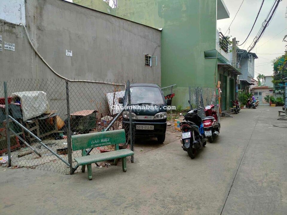 CHỈ 2TỶ3 CÓ NGAY LÔ ĐẤT 4X11,5m SỒ HỒNG HXH HUỲNH THỊ HAI P TCH Q12 CHỈ 2TỶ3 CÓ NGAY LÔ ĐẤT 4X11,5m SỒ HỒNG HXH HUỲNH THỊ HAI P TCH Q12