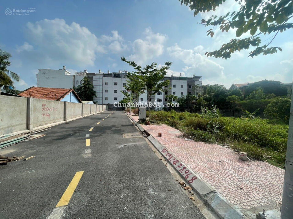 Bán 2 lô đất khu phân lô Thạnh Lộc 43, đường 9m (4.1x13) giá 2.6 tỷ