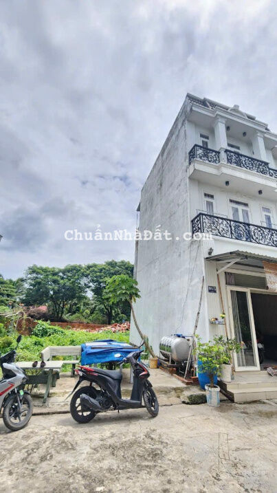 Đất giá tốt nhất quận 12 khu Hà Huy Giáp. DT 4,3x13m và 5m x 11m. Giá. 2.65 tỷ. Hẻm 10m 1 xẹc