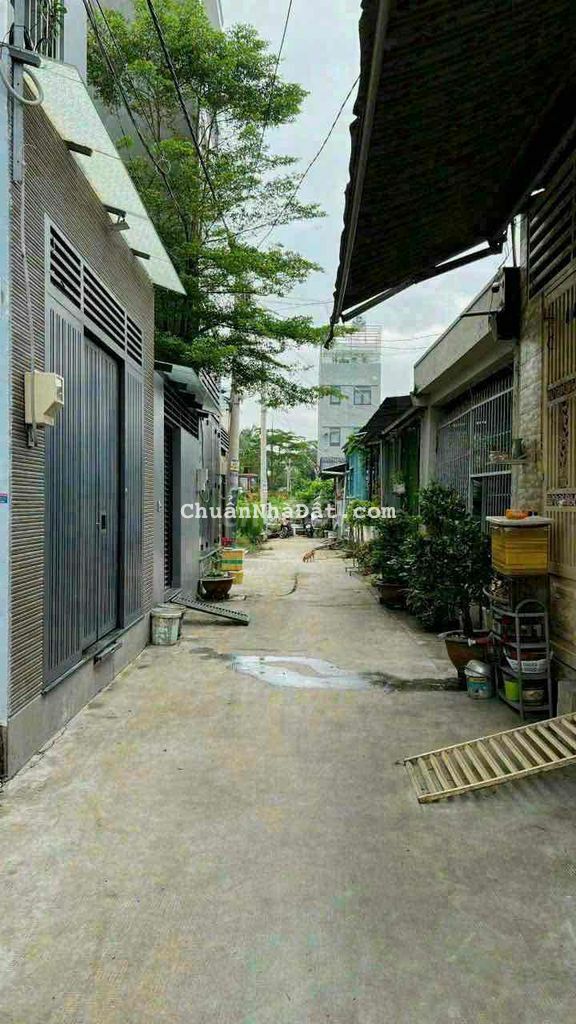 bán lô đất 64m2 hẻm 331 Vườn Lài gần sông SG. giá 3.3 tỷ