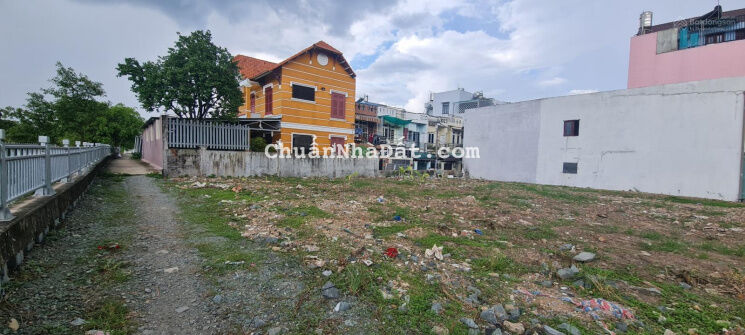 Chủ gửi lô đất 3 mặt tiền xây biệt thự đẹp ở Thạnh Lộc