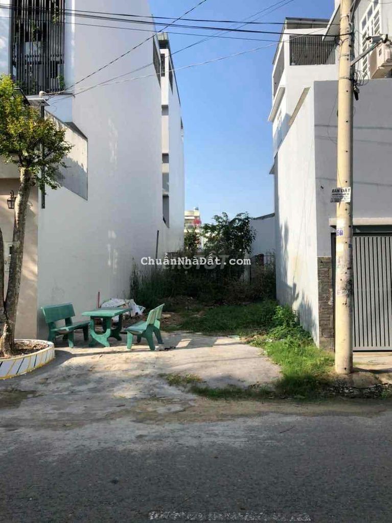 Tôi Chính Chủ Bán 90m2 Đất Đường Phan Văn Hớn Q12 Giá 680Tr có SHR