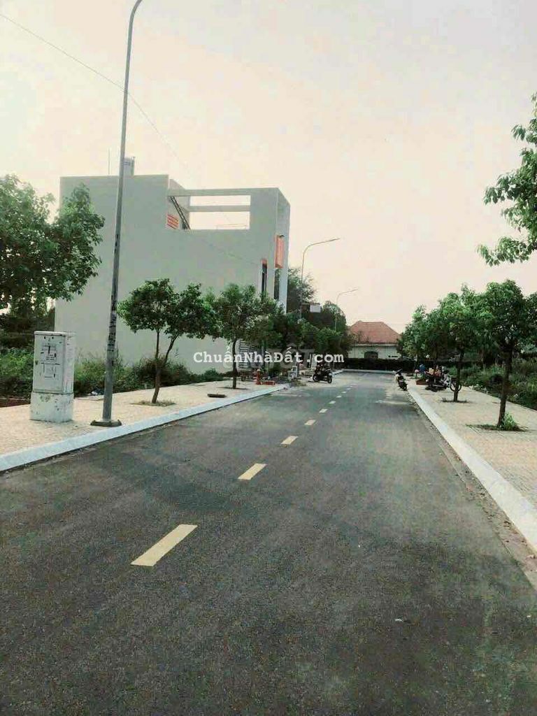 Đất sát Mặt sông Vàm Thuật đường 12m, bán 4.2 tỷ