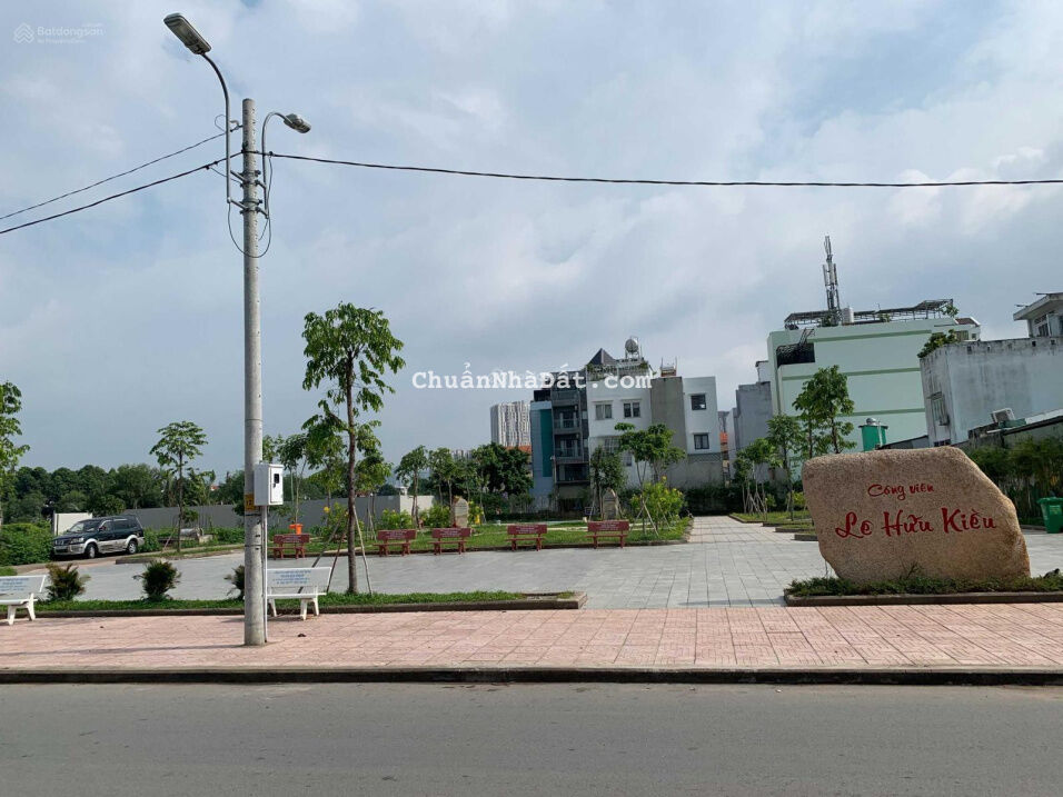 Bán khuôn đất góc 2MT đẹp nhất đường Lê Hữu Kiều, BTT, Quận 2: 391m2(17x23m);GPXD hầm 4 tầng Bán khuôn đất góc 2MT đẹp nhất đường Lê Hữu Kiều, BTT, Quận 2: 391m2(17x23m);GPXD hầm 4 tầng