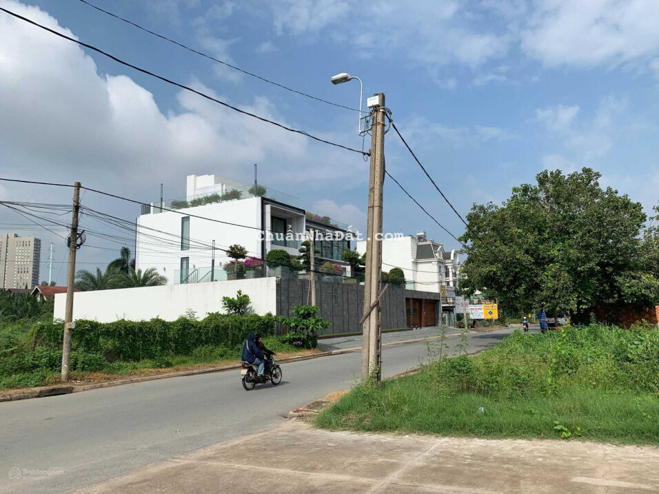 Bán khuôn đất góc 2MT đẹp nhất đường Lê Hữu Kiều, BTT, Quận 2: 391m2(17x23m);GPXD hầm 4 tầng Bán khuôn đất góc 2MT đẹp nhất đường Lê Hữu Kiều, BTT, Quận 2: 391m2(17x23m);GPXD hầm 4 tầng