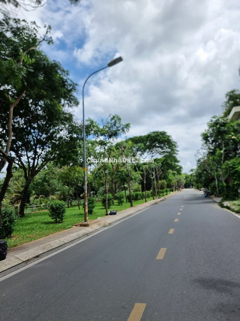 Cần bán gấp lô đất đẹp 7x20m An Phú Hưng Q7 với giá 160tr/m2 TL nhiều