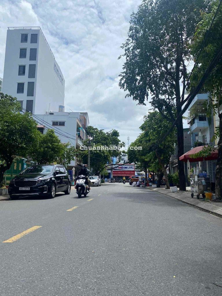 ĐẤT NỞ HẬU NGANG HƠN 9m MẶT TIỀN GÒ Ô MÔI GIÁP PHÚ MỸ HƯNG QUẬN 7