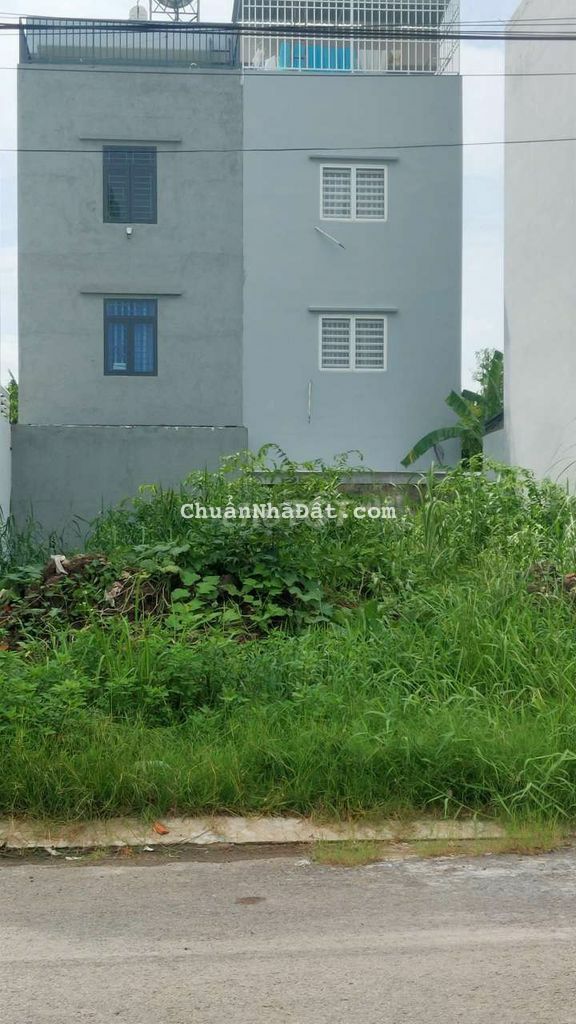 Bán lô đất sát đường 20m KDC Phú Lợi