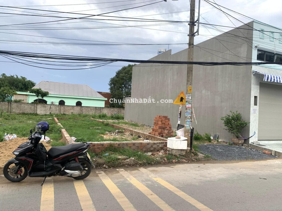 Mặt tiền đường Số 8, Long Phước, cách chợ 70m - 3,6 tỷ/78m2