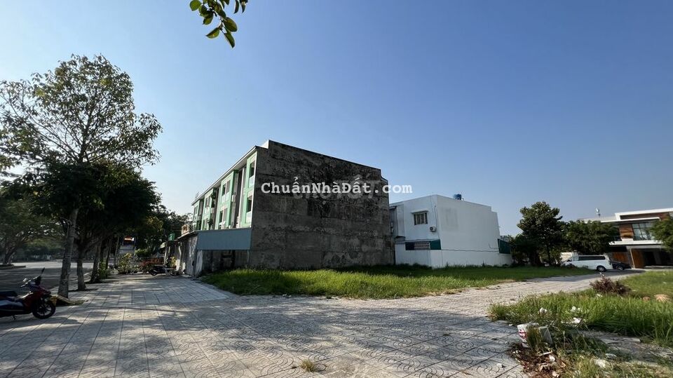 Đất Góc đại lộ 3/2 trung tâm Phú Cường, 15x22, full thổ, 10 tỷ 500