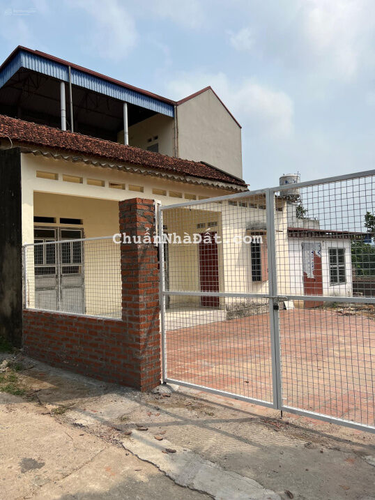 0982994996 chính chủ bán 450 m2 đất sẵn nhà cấp 4 giá 2 tỷ