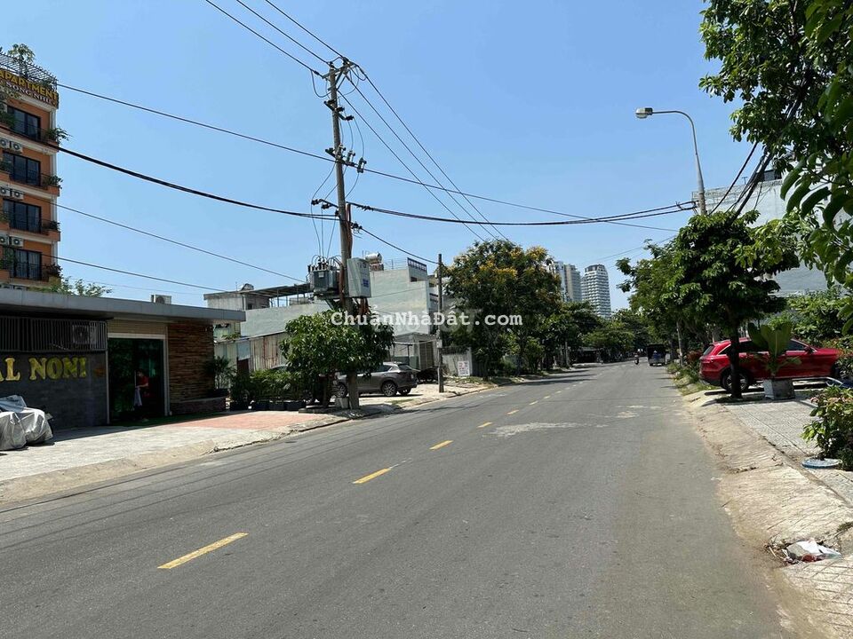 HẠ 3 TỶ - Mặt tiền đường Nguyễn Sáng- Sát biển Mân Thái.