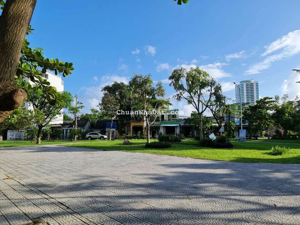 Bán lô đất đường An Nhơn 8 - View công viên, gần Vincom Bán lô đất đường An Nhơn 8 - View công viên, gần Vincom