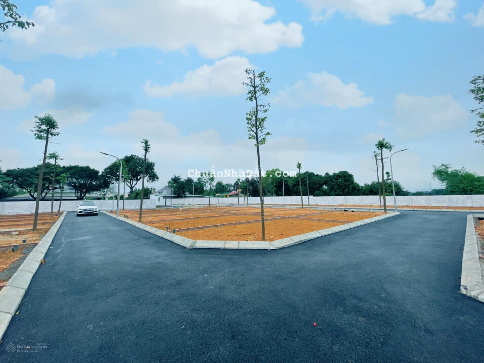 Cắt lỗ 200tr lô đất trục chính Trại Láng. 5p ra khu ĐH Quốc Gia, FPT. 100% thổ cư. Đường 2 oto Cắt lỗ 200tr lô đất trục chính Trại Láng. 5p ra khu ĐH Quốc Gia, FPT. 100% thổ cư. Đường 2 oto