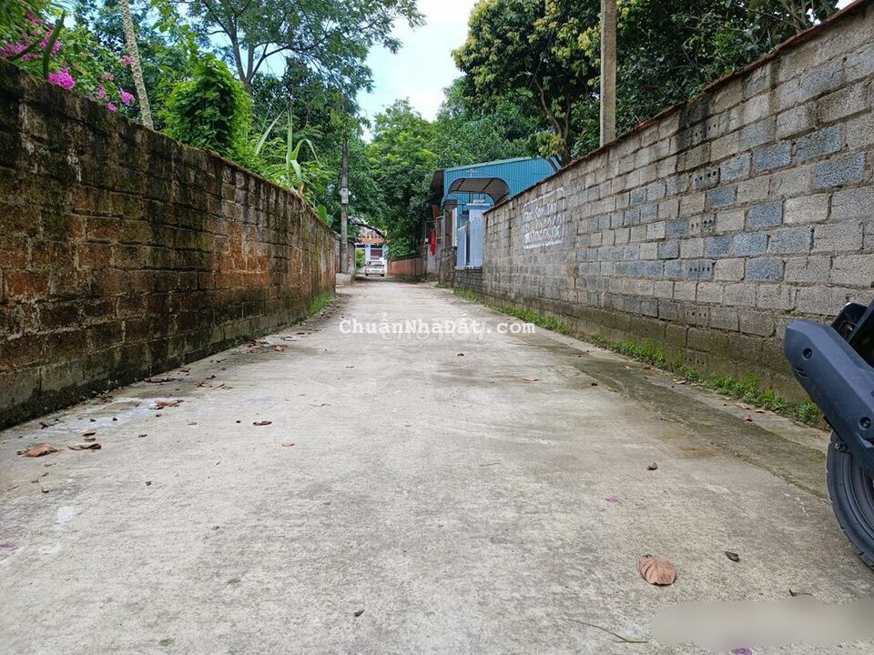 Hàng hiếm cho bác nào nhanh tay, 800tr, full thổ, đg rộng ô tô đỗ cửa