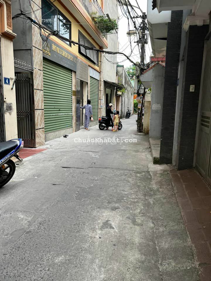 BÁN NHÀ CẤP 4 NGÕ 673 NGỌC HỒI 46M GIÁ 2.52 TỶ