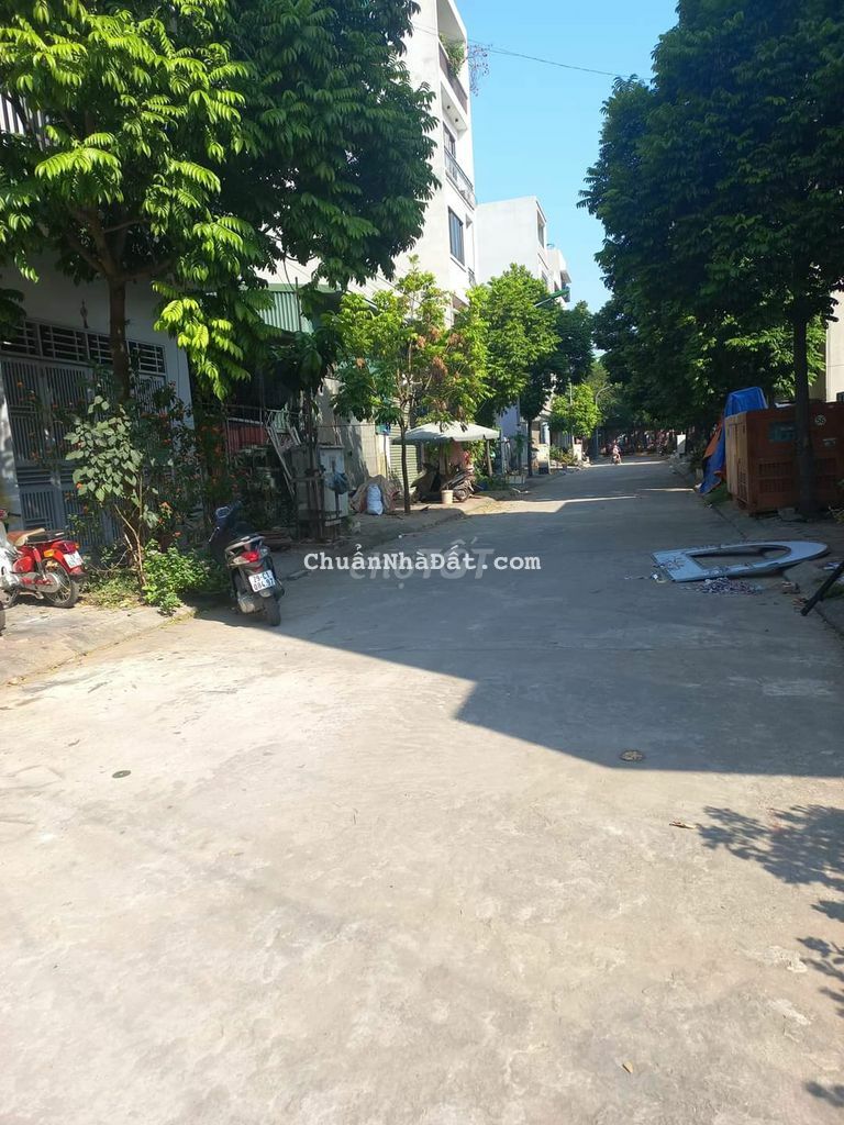 ĐẤT NGŨ HIỆP, GẦN CHỢ, TRƯỜNG, Ô TÔ VÀO 46M 2.48TỶ