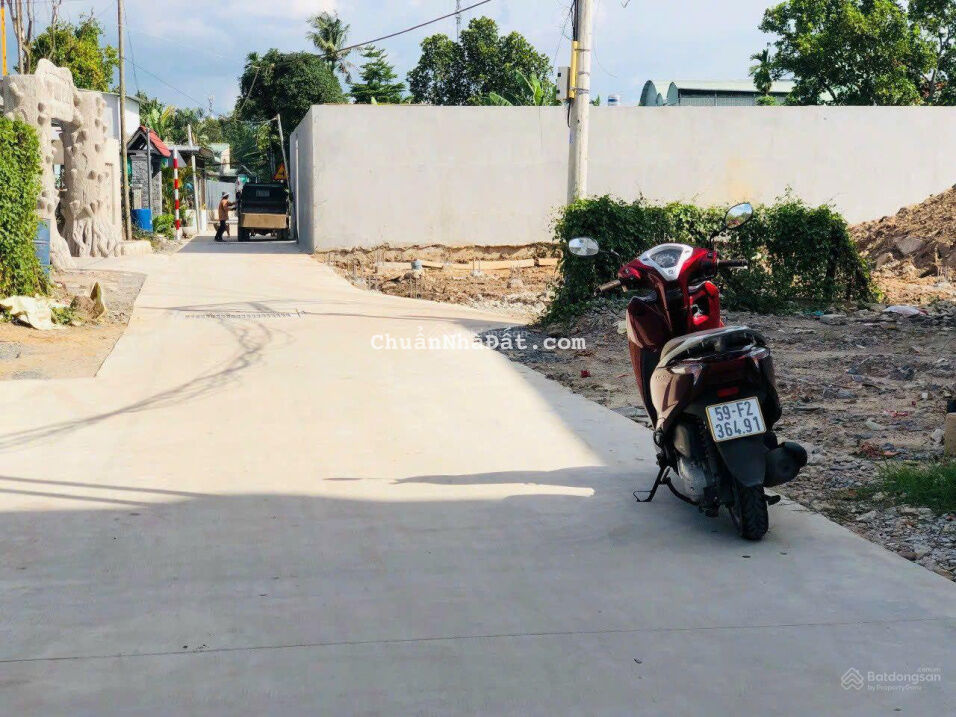 Lô góc Nguyễn Chí Thanh. DT 6.5x17m