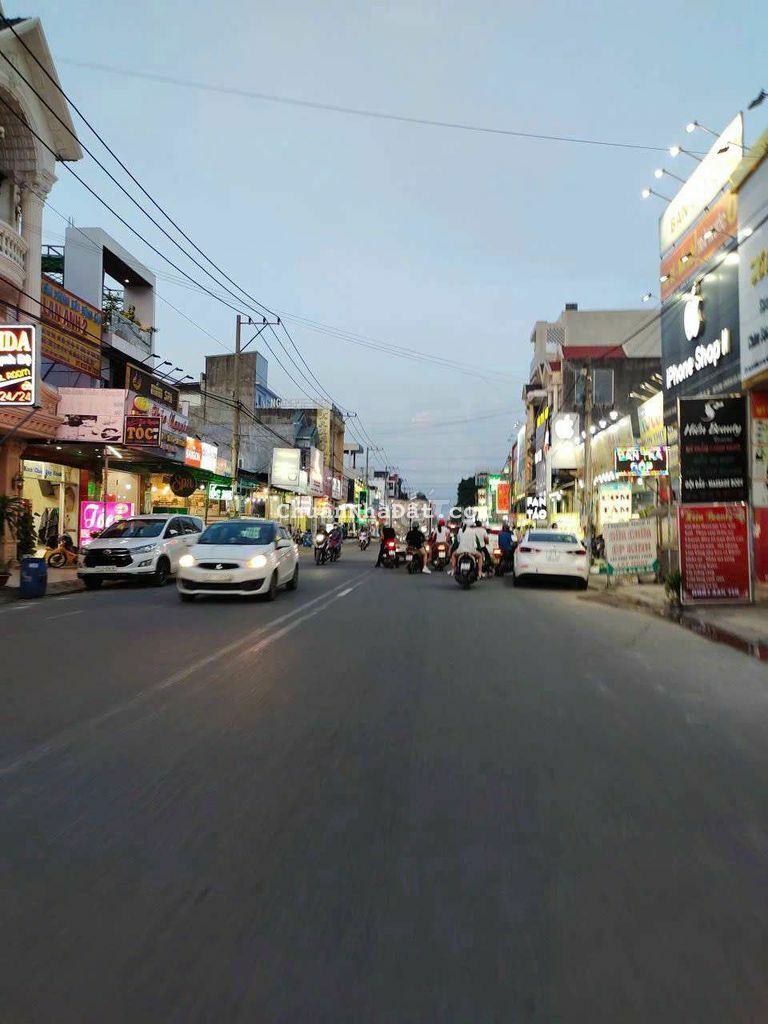 Bán Đất Mặt Tiền Kinh Doanh Vip Giá Ngộp Bán Đất Mặt Tiền Kinh Doanh Vip Giá Ngộp