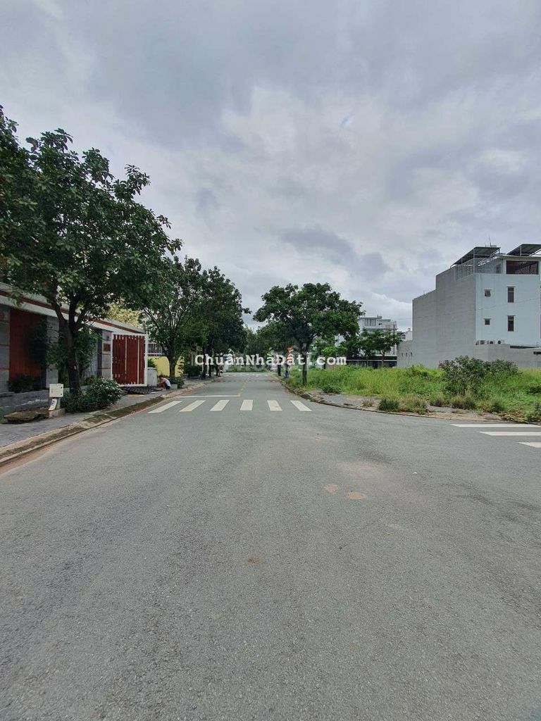 Đất biệt thự KDC The Season Lotte Mart Lái Thiêu, cách Quốc lộ 13 100m