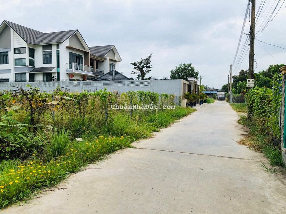 BÁN GẤP ĐẤT MT BÌNH NHÂM 30: NGANG 6m