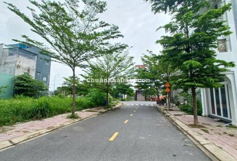 Đất trục chính Rẻ Nhất kdc Phú Hồng Đạt gần chợ Phú Phong,Miếu Ông Cù Đất trục chính Rẻ Nhất kdc Phú Hồng Đạt gần chợ Phú Phong,Miếu Ông Cù