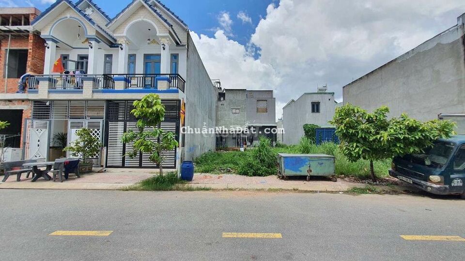 Đất KDC Phú Hồng Thịnh 8, gần chợ Phú Phong và ngã tư Miếu Ông Cù 446