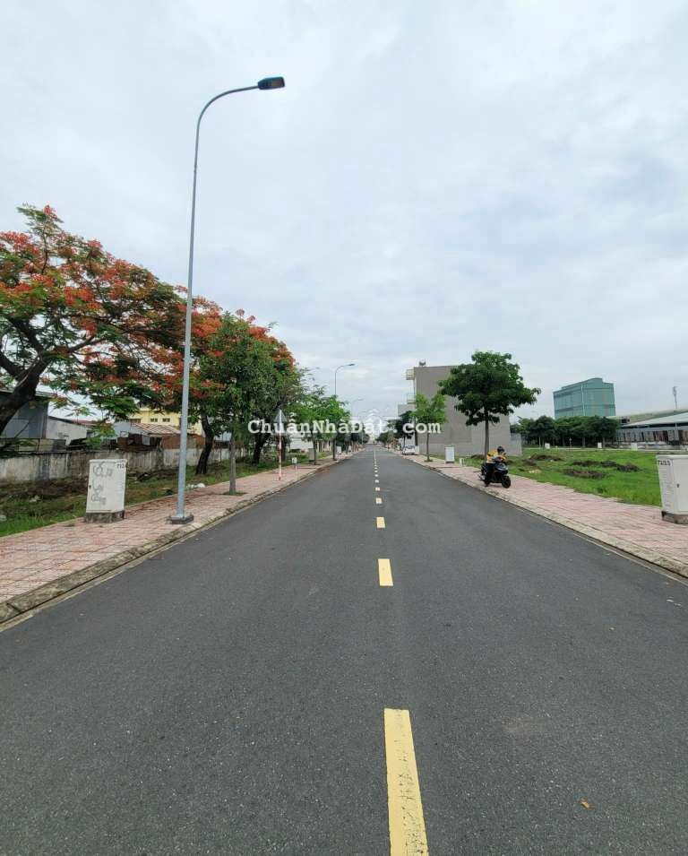 Bán đất gần vòng xoay An Phú giá rẻ 1,85ty sổ riêng thành phó Thuận An