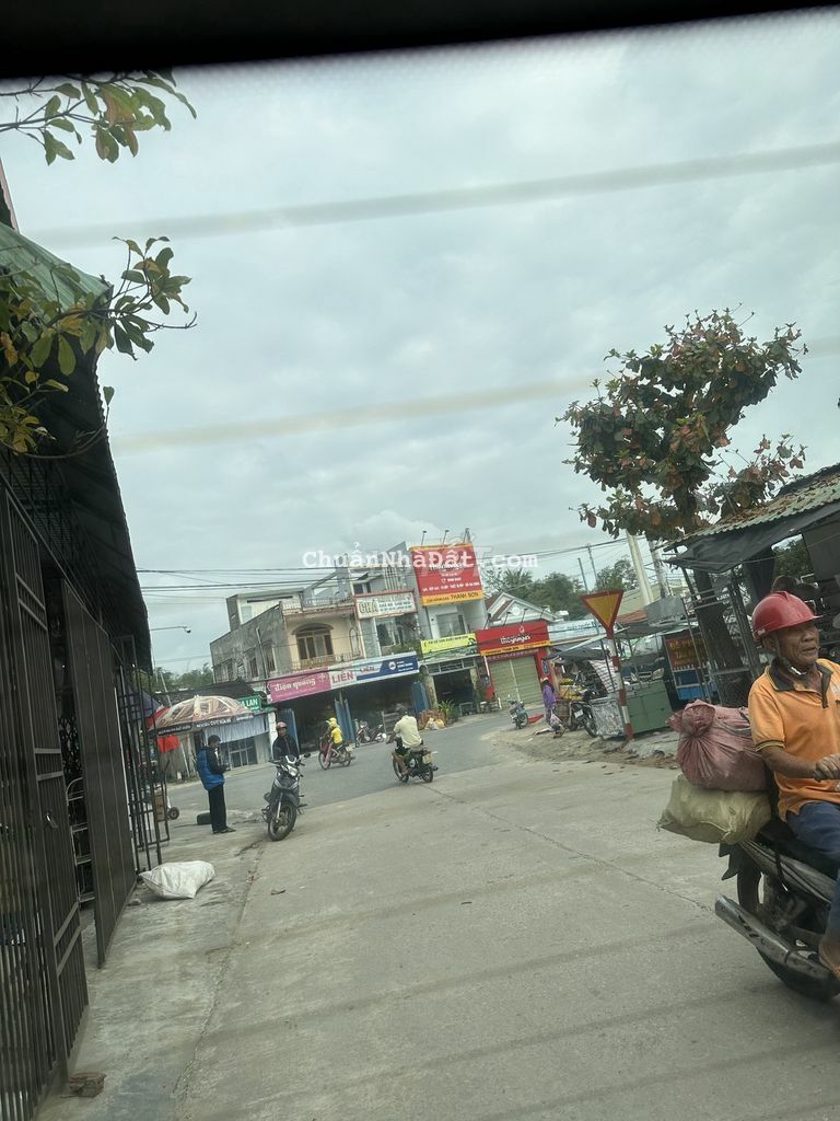 Bán đất gần chợ Bình Nguyên ngang 6 chỉ 3xx sổ hồng riêng chính chủ Bán đất gần chợ Bình Nguyên ngang 6 chỉ 3xx sổ hồng riêng chính chủ