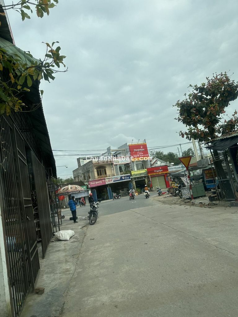 Bán đất gần chợ Bình Nguyên ngang 6 chỉ 3xx sổ hồng riêng chính chủ Bán đất gần chợ Bình Nguyên ngang 6 chỉ 3xx sổ hồng riêng chính chủ