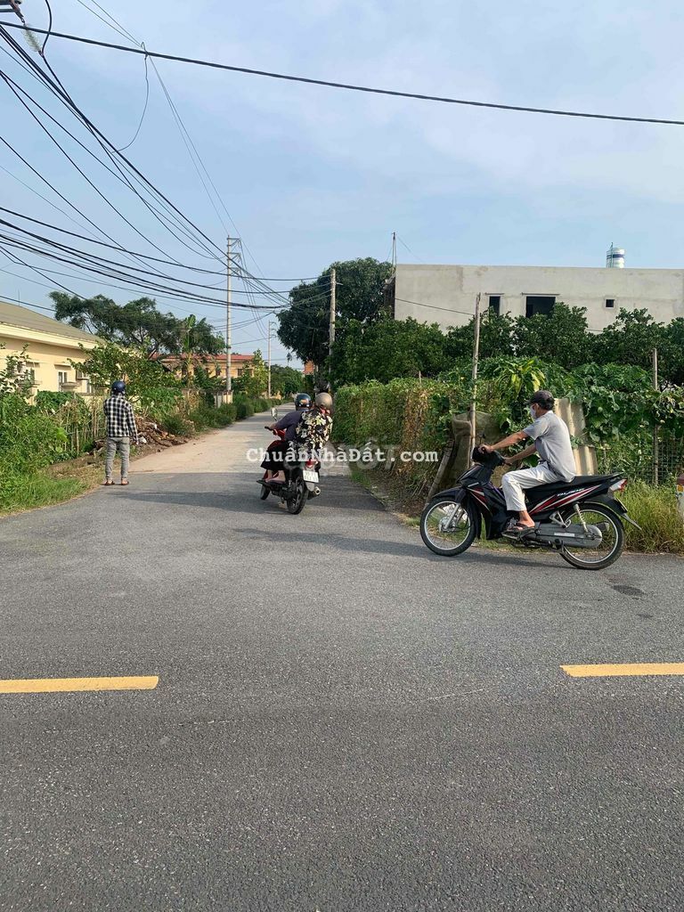 đất rẻ đường rộng 7m trục chính