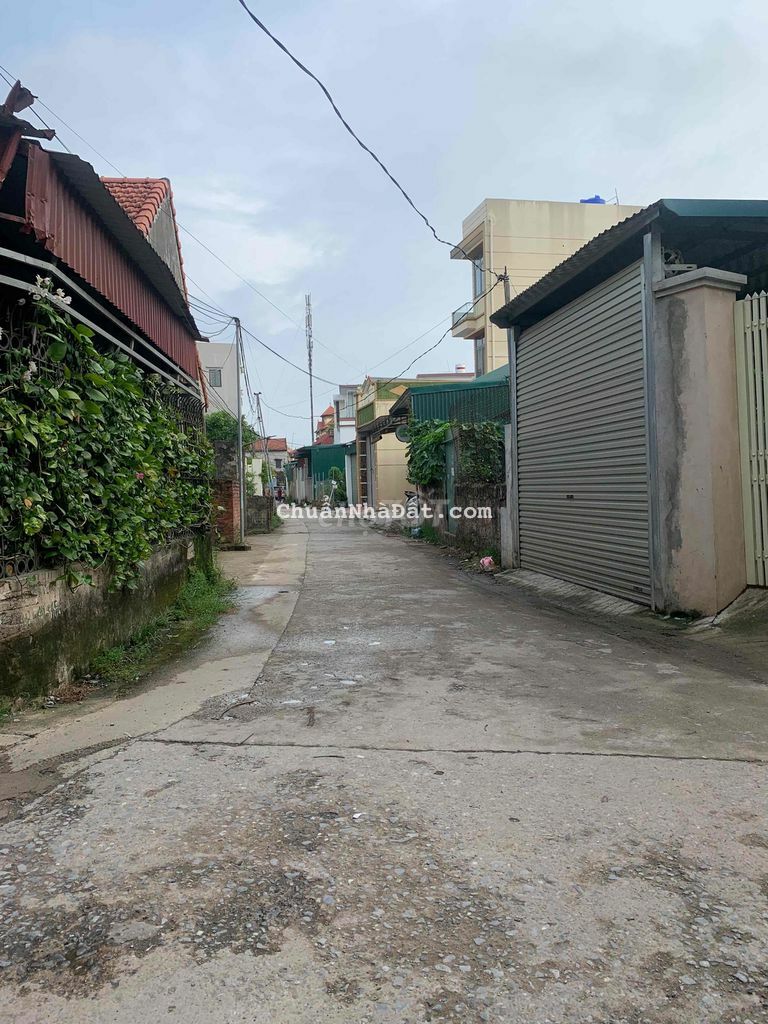 đất rẻ đường thông rộng 4m ô tô chui vào tận đất đất rẻ đường thông rộng 4m ô tô chui vào tận đất