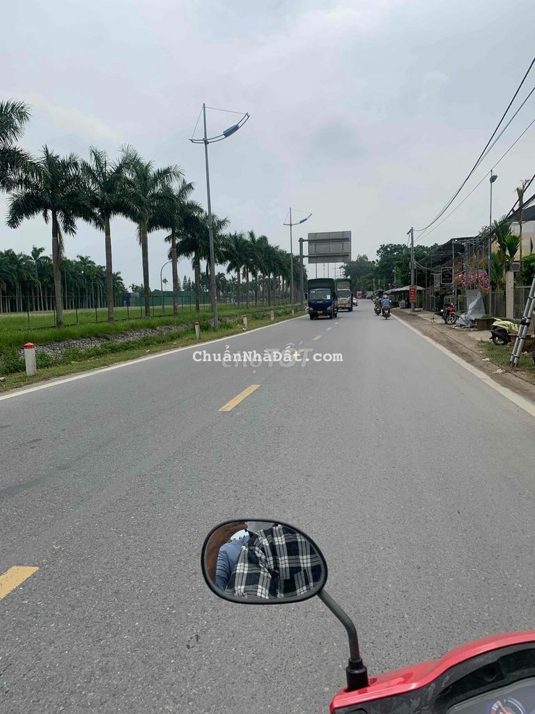 đất rẻ trục chính đường nhựa liên xa