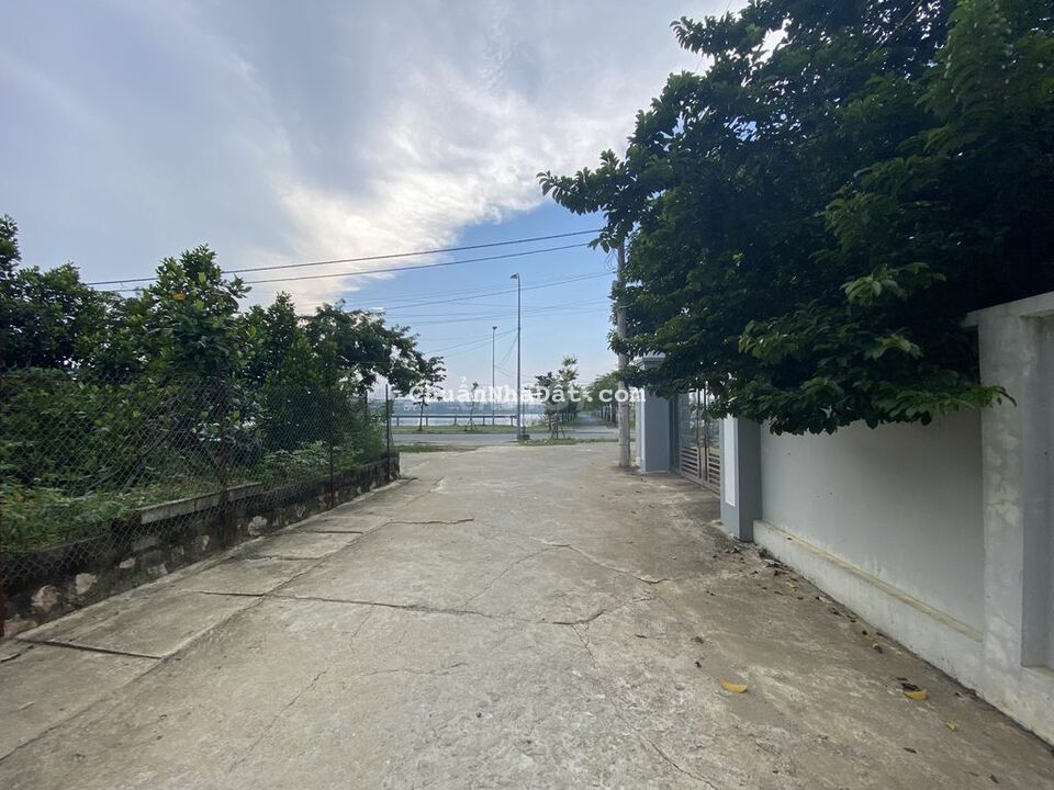 DT112m2, 30m ra hồ tân xã, sát FPT