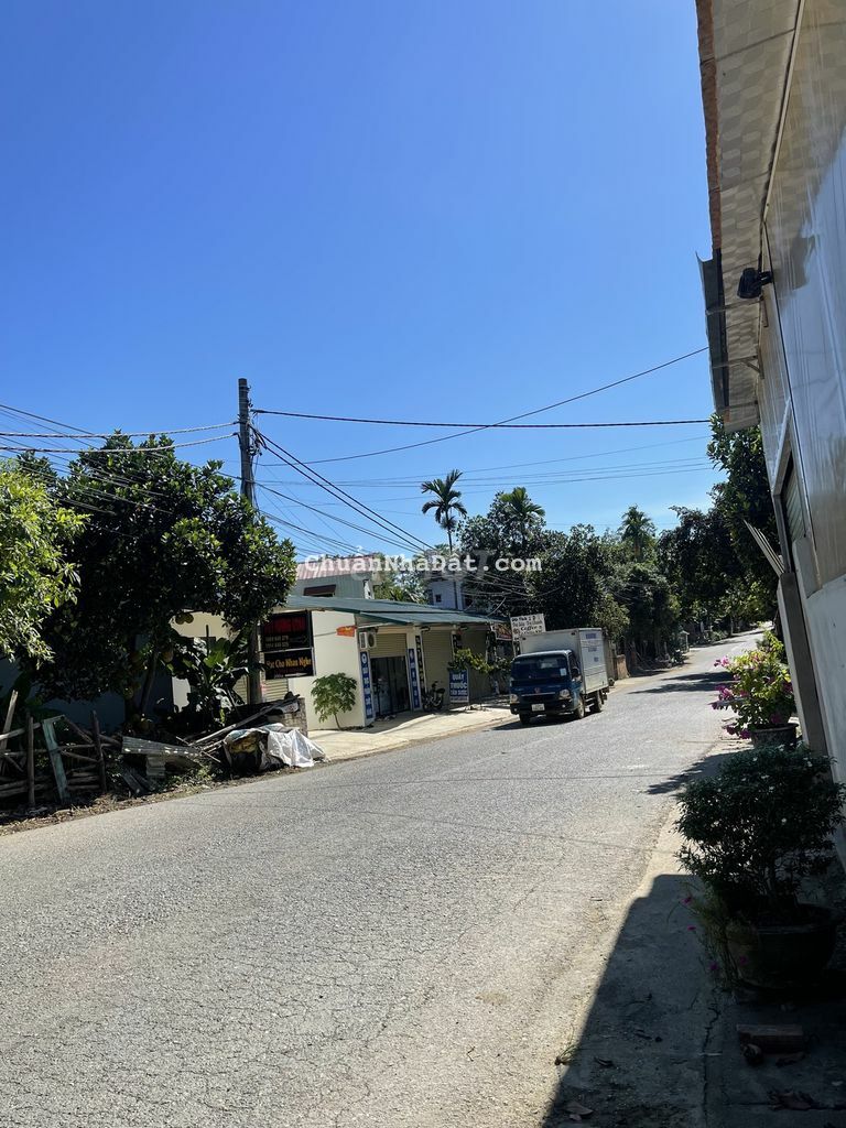 Đất mặt trục chính Trại Mới, Tiến Xuân, full thổ giá chỉ hơn 10tr/m