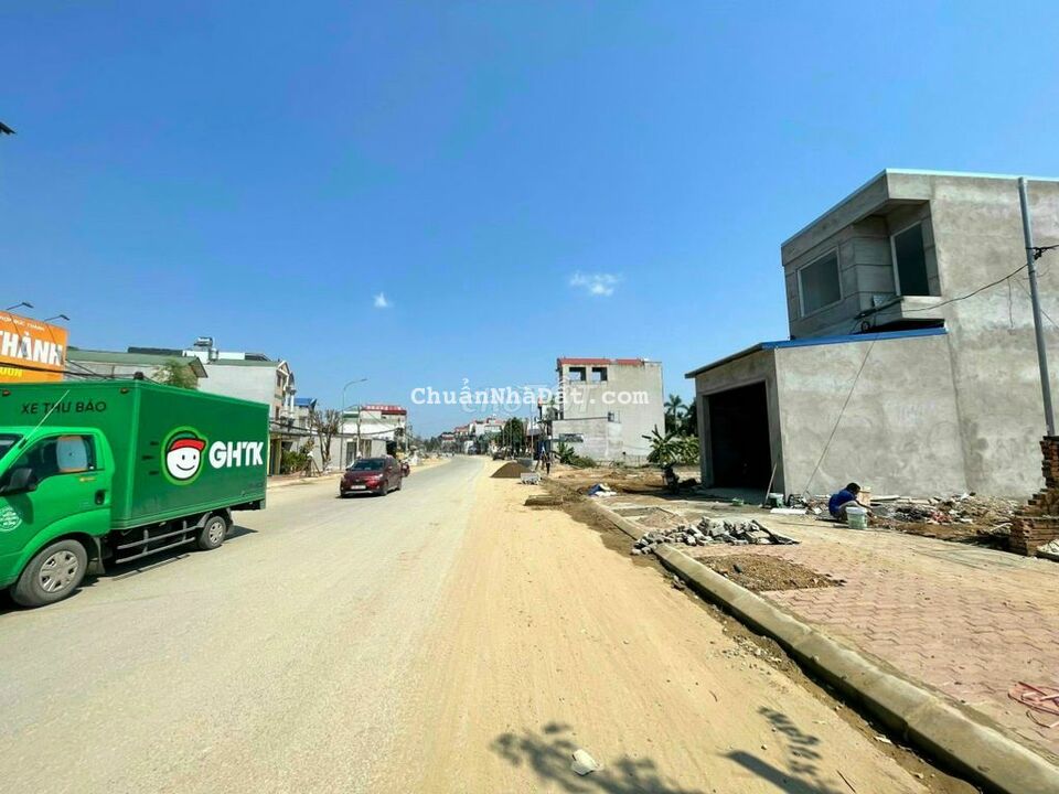 MT 10m , DT200m , đường trục chính,sát FPT,xây trọ