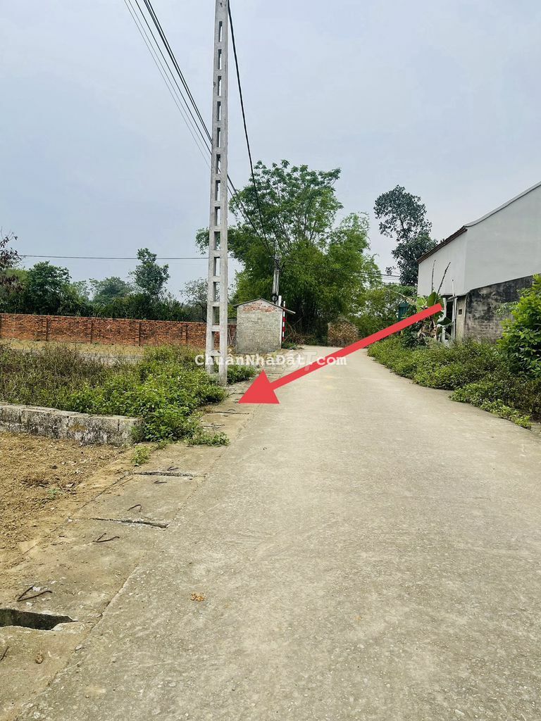 Đất sát CNC Hoà Lạc, đg thông rộng ô tô tránh thoải mái,giá hơn 10tr/m