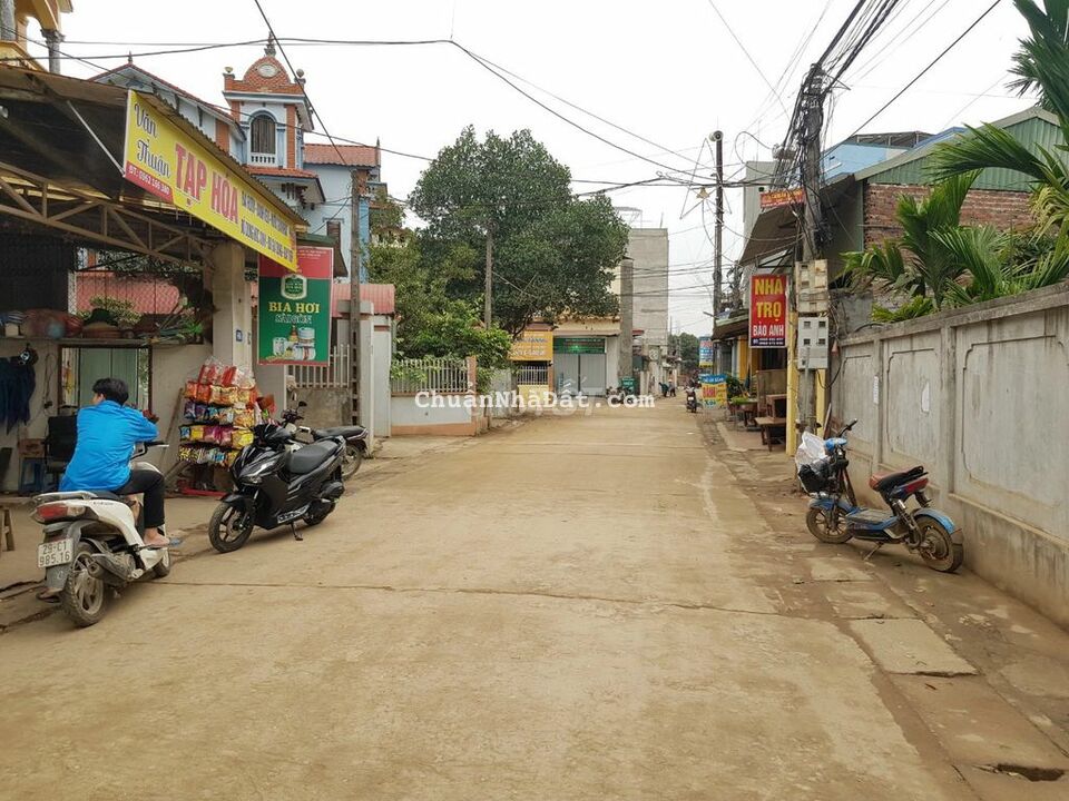 Đất sát CNC Hoà Lạc, đg thông rộng ô tô tránh thoải mái,giá hơn 10tr/m