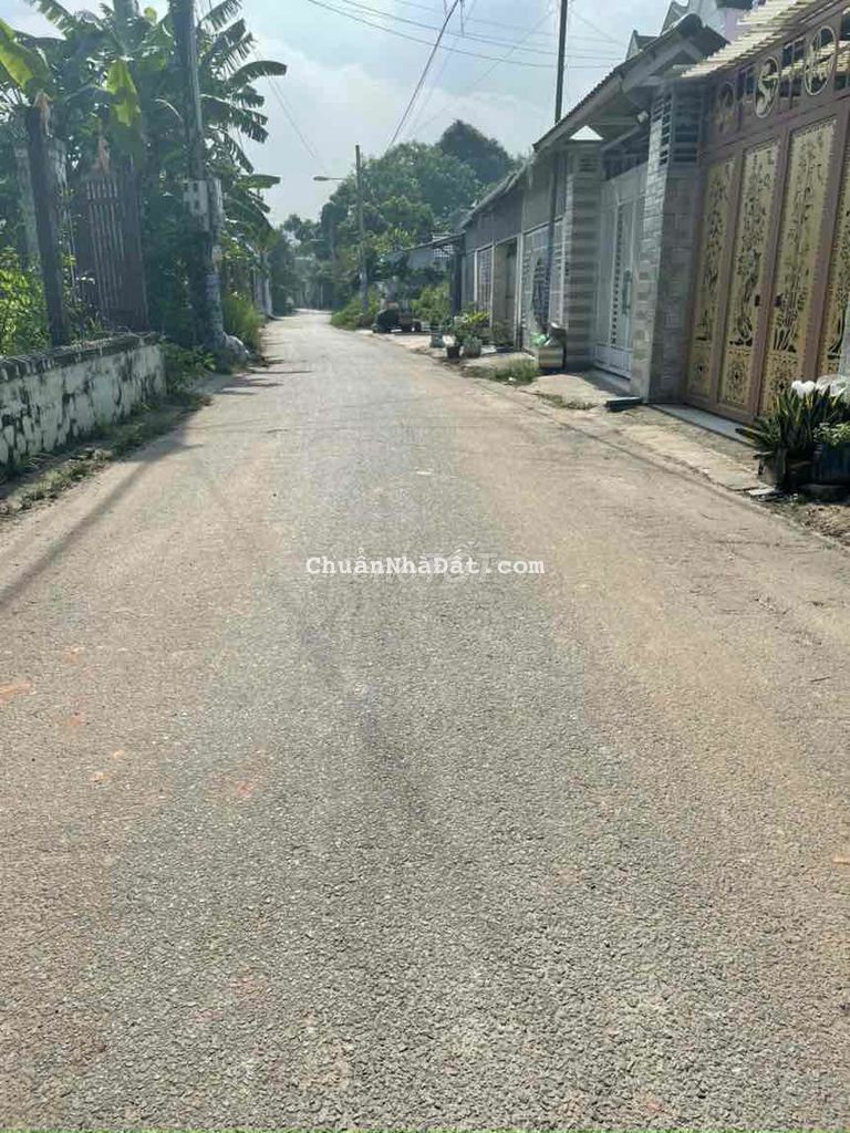 Bán đất phú hoa khu 3 mat tien nhua 5m thông Vip