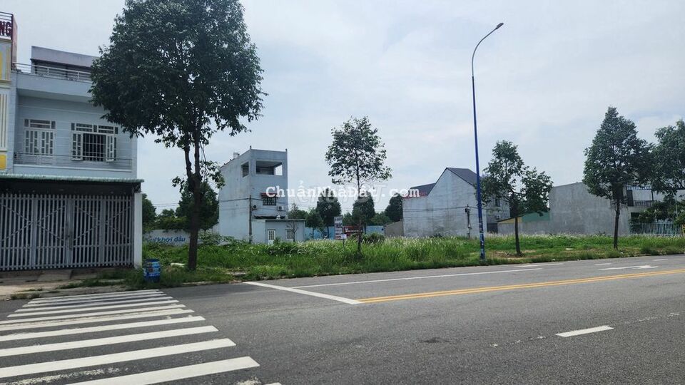 Chú Trung chủ đất bán 290m2, mặt tiền 20m thông từ trường học sang chợ