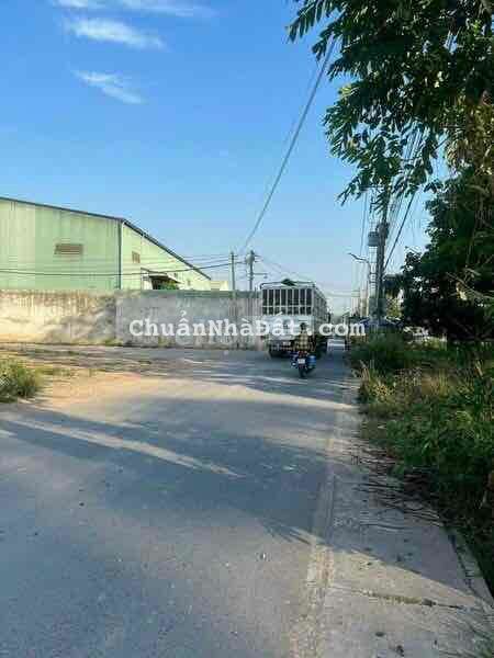 Đất siêu vip giá rẻ mặt tiền đường lớn cạnh cây xăng Đất siêu vip giá rẻ mặt tiền đường lớn cạnh cây xăng