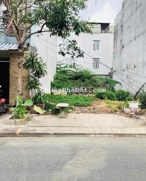 Đất siêu vip giá rẻ mặt tiền đường lớn cạnh cây xăng Đất siêu vip giá rẻ mặt tiền đường lớn cạnh cây xăng