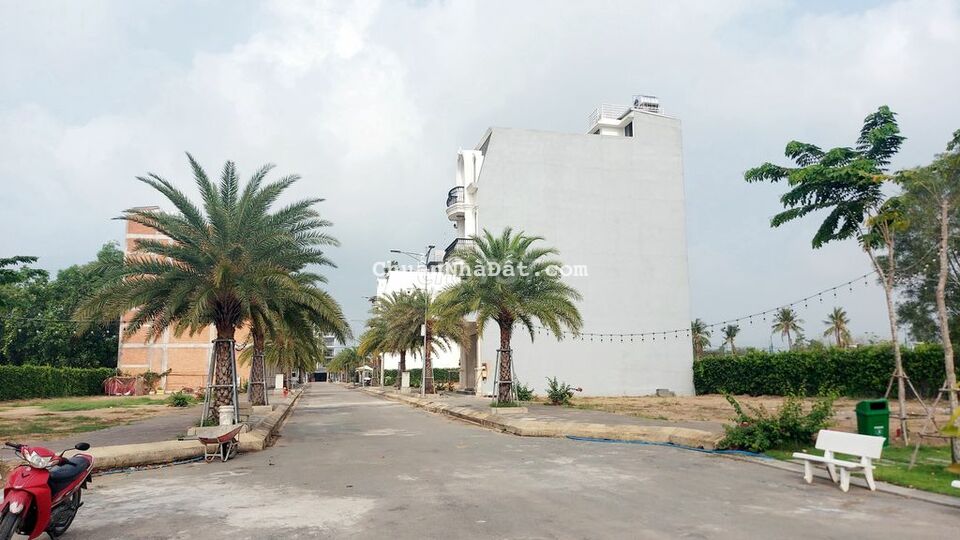 81m2 đất ở vành đai 3 nguyễn xiển,thủ đức.sổ riêng chỉ 4ty8