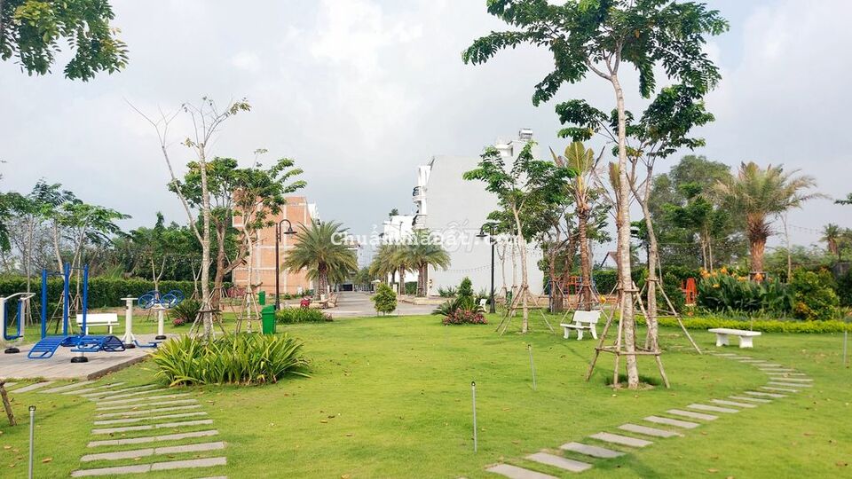 81m2 đất ở vành đai 3 nguyễn xiển,thủ đức.sổ riêng chỉ 4ty8